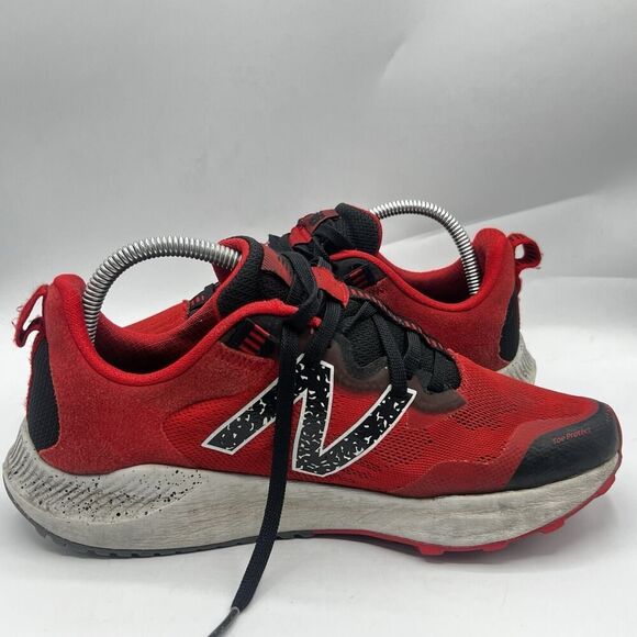 New Balance Nitro V4 Mens 8.5D Red Athletic Trail Running Hiking Sneakers Shoes - Picture 6 of 13